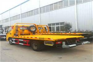 禹城附近拖车救援搭电